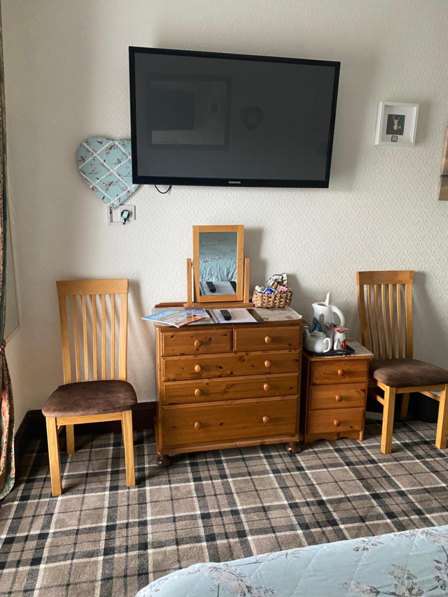 Cromarty View Guest House Accommodations & B&B Dingwall Bagian luar foto
